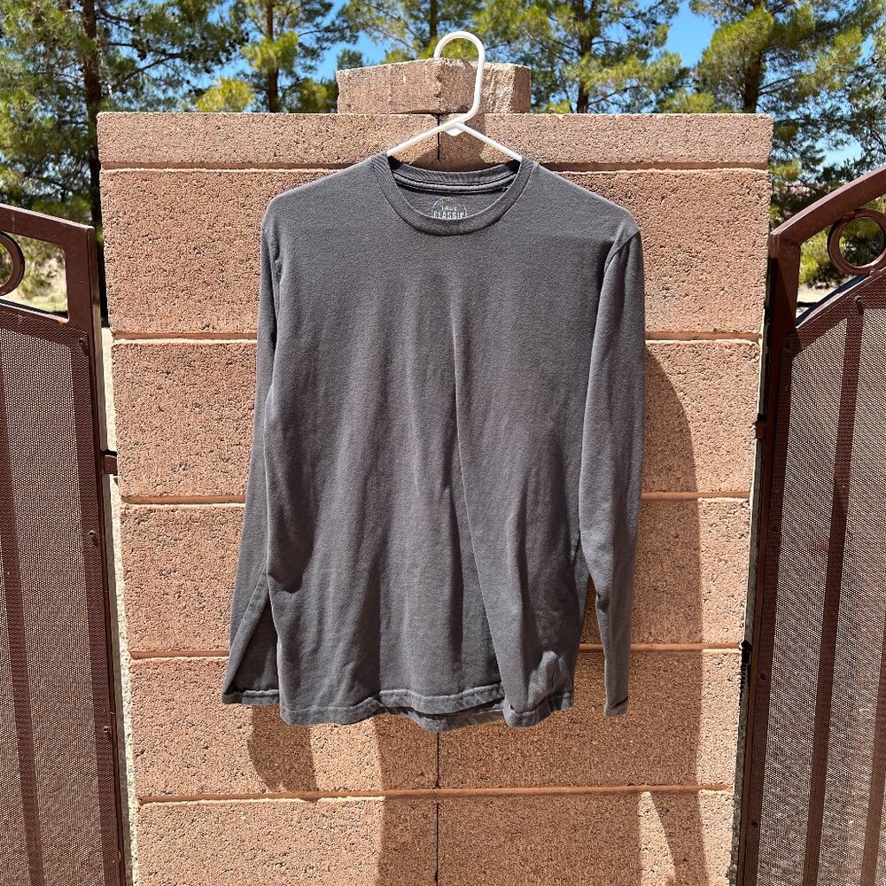 True Classic Long Sleeve Tee - M
